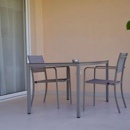 Resitour - Aphrodite Beachfront Pirgos Psilonerou Room photo